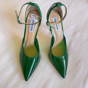 Steve Madden Green Translucent Stilettos, Ankle Strap, size 8